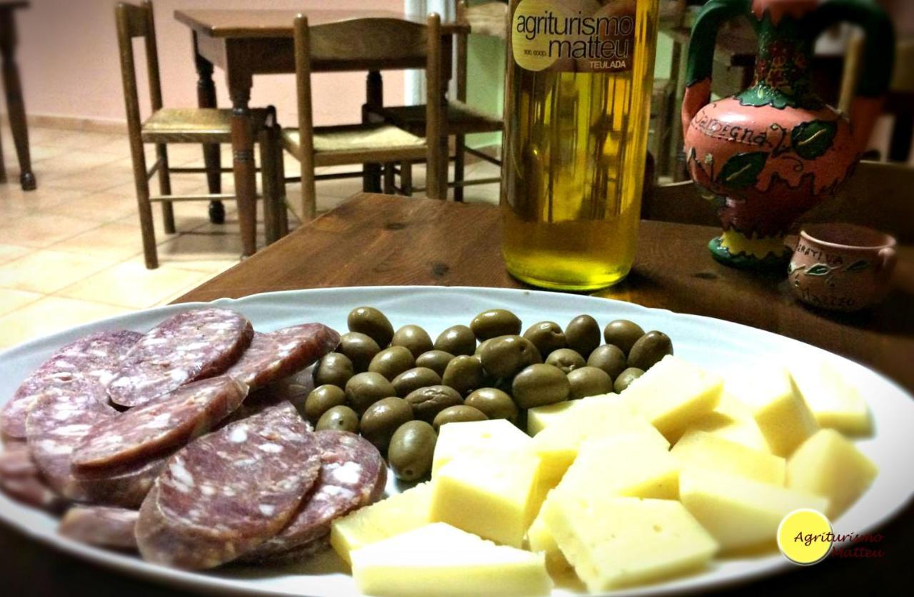 特乌拉达Agriturismo E Antica Fattoria Matteu住宿加早餐旅馆 外观 照片