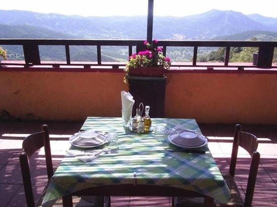 特乌拉达Agriturismo E Antica Fattoria Matteu住宿加早餐旅馆 外观 照片